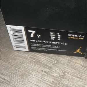 Jordan retro 12 7Y